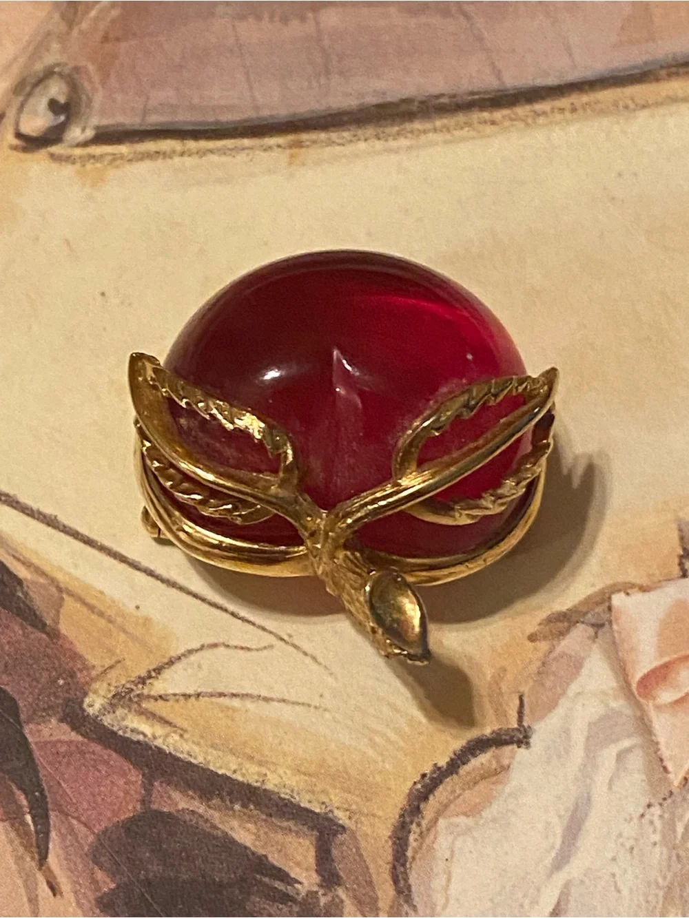 Coquette Grandmacore 70s Sarah Coventry Red Lucite Jelly Belly Apple Brooch Pin